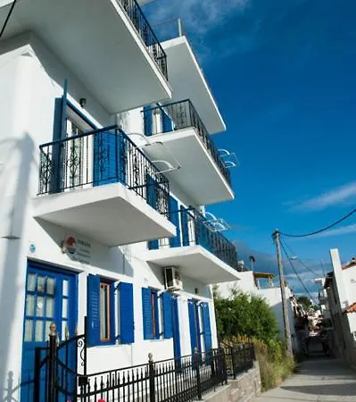 Syraina * Città di Skiathos