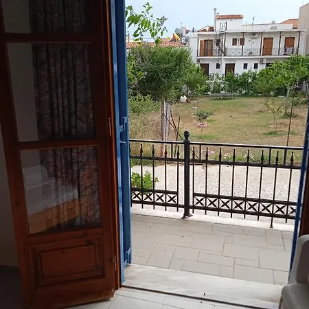 Syraina Apartment *