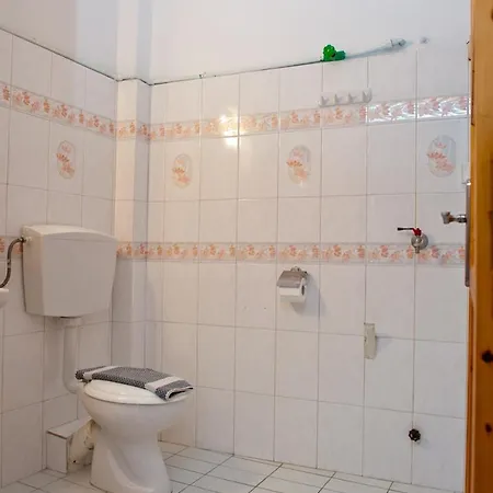 Apartament Syraina *