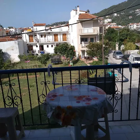 Apartament Syraina *